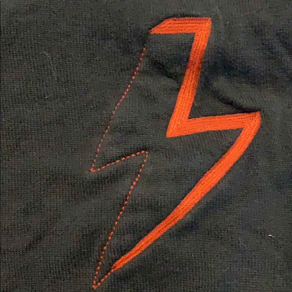 Sweater - Picture 4 of 4